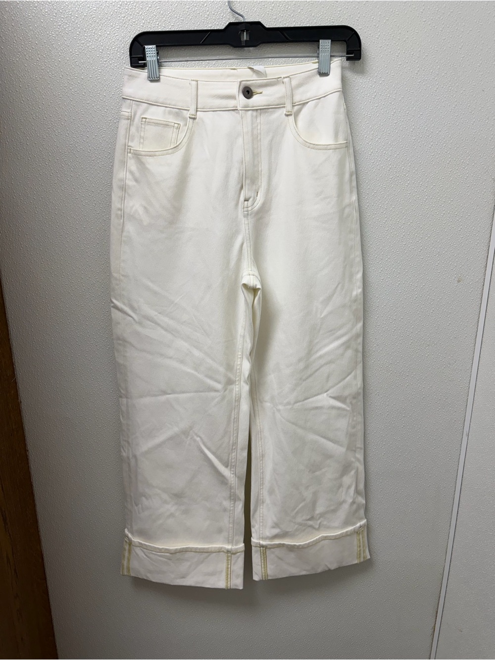 HALARA Off-White High-Rise Denim Jeans